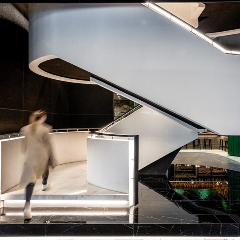 The-Rockefeller-Hotel-Style-Room-Narrative-Ryan-Joffe-Properties-Cape-Town-Foreshore-Apartments_0003_The-Rockefeller-13